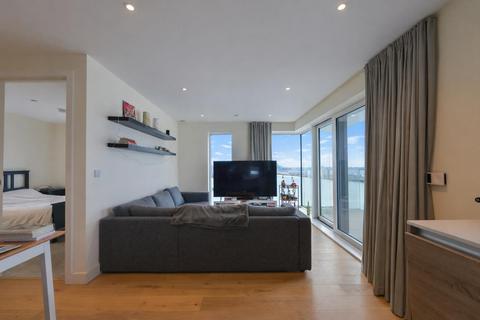 2 bedroom apartment for sale, Duke Of Wellington Avenue, London