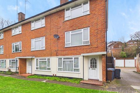 undefined, Mitchley Avenue, South Croydon