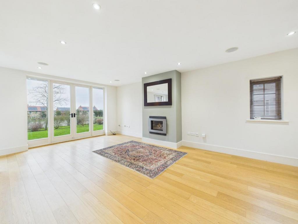 CAM04169 G0-PR0188-STILL004.jpg