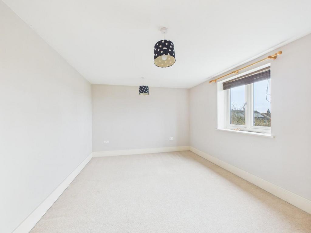 CAM04169 G0-PR0188-STILL025.jpg