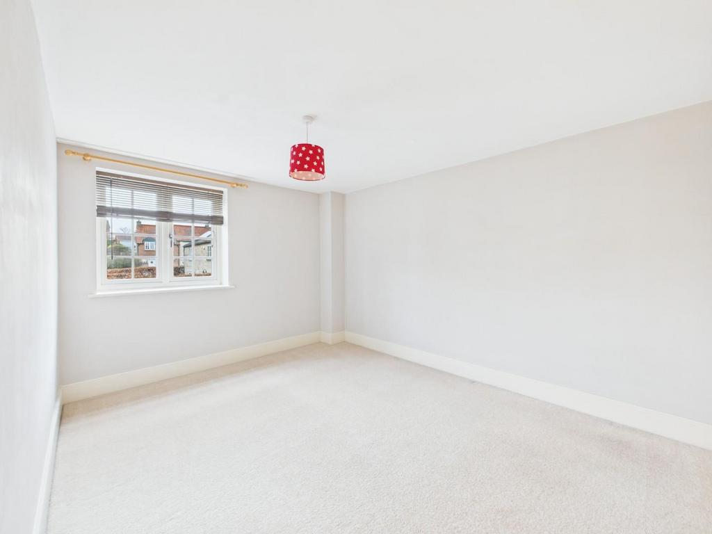 CAM04169 G0-PR0188-STILL026.jpg