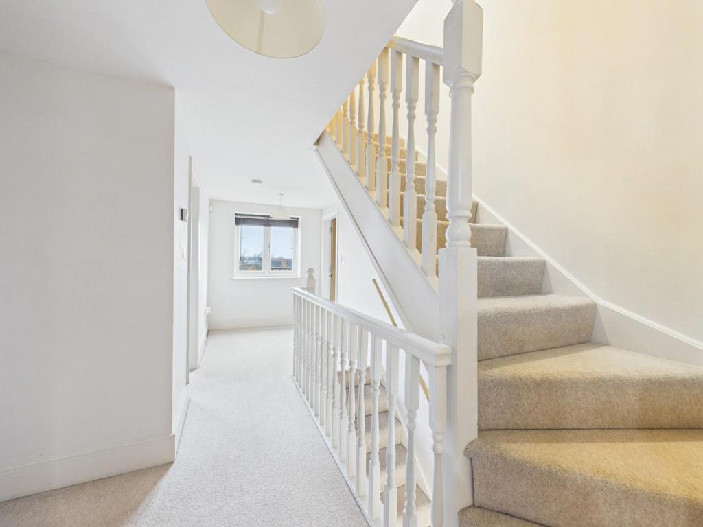 CAM04169 G0-PR0188-STILL027.jpg