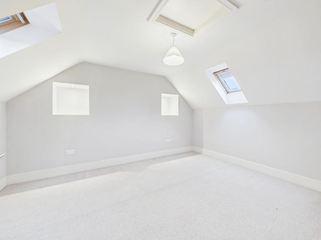 CAM04169 G0-PR0188-STILL030.jpg