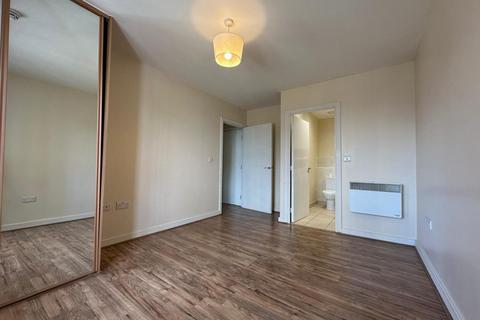 2 bedroom apartment to rent, Luminosity Court, London W13