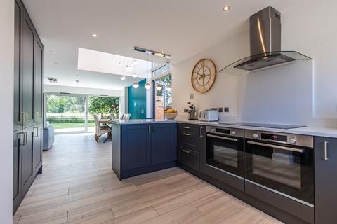 4 bedroom detached house for sale, Ingoldisthorpe