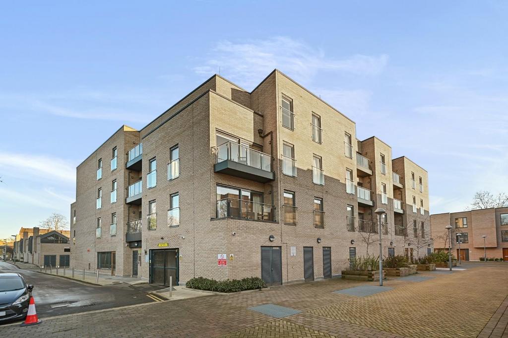 FBL - Regent Court - Exterior1 (1).JPG