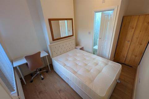 4 bedroom terraced house to rent, 444 Harborne Park Road, Harborne, Birmingham