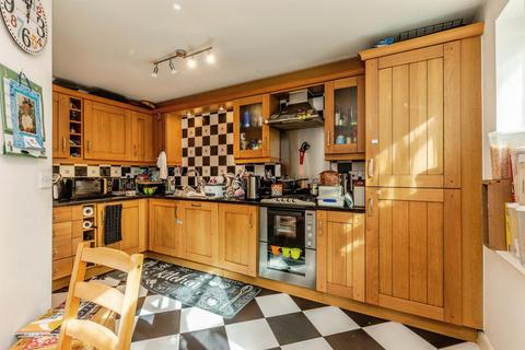 4 bedroom end of terrace house for sale, Blaisedell View, Bristol