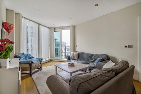 2 bedroom flat to rent, Juniper Drive, London, SW18
