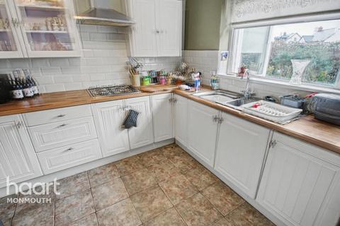 undefined, Fayre Oaks, Usk