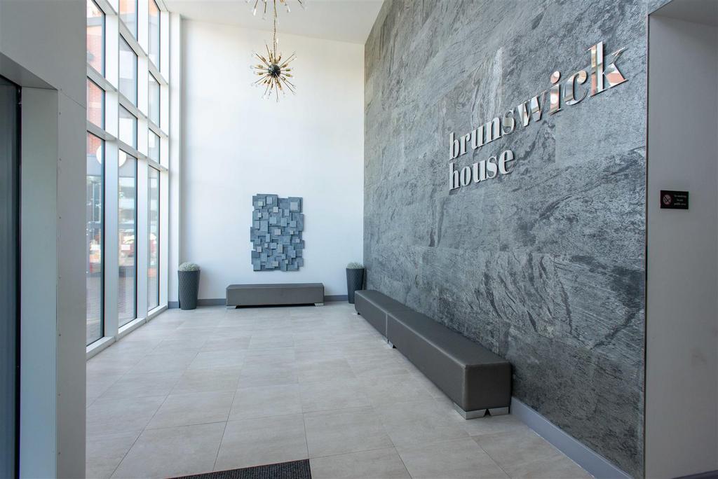 42 Brunswick Sq, BR6 0 RT-8234.jpg