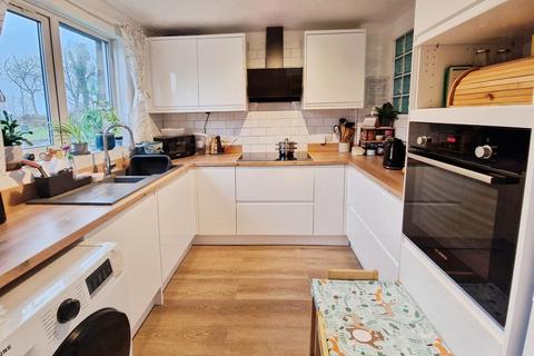 2 bedroom terraced house for sale, Lanes End, Totland Bay, Isle of Wight