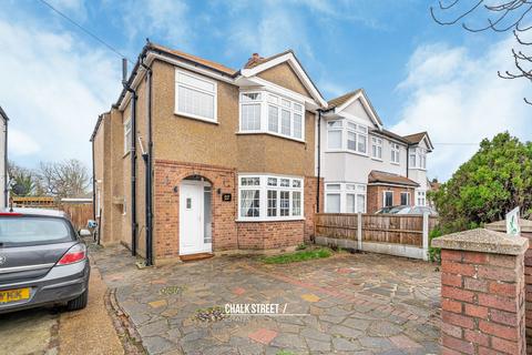Helmsdale Road, Romford, RM1