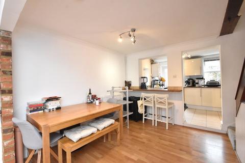 undefined, Beech Road, Weybridge, KT13