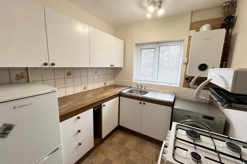 2 bedroom maisonette to rent, Featherstone Crescent, Shirley, Solihull