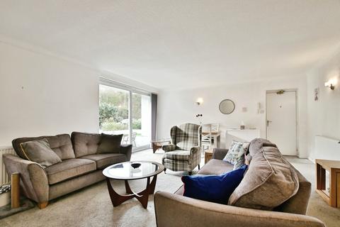 2 bedroom apartment for sale, Schools Hill, Greater Manchester SK8