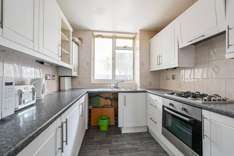 undefined, Barnardo Street, Shadwell, London, E1