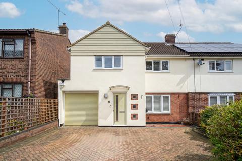 3 bedroom semi-detached house for sale, Bishops Avenue, Hertfordshire CM23