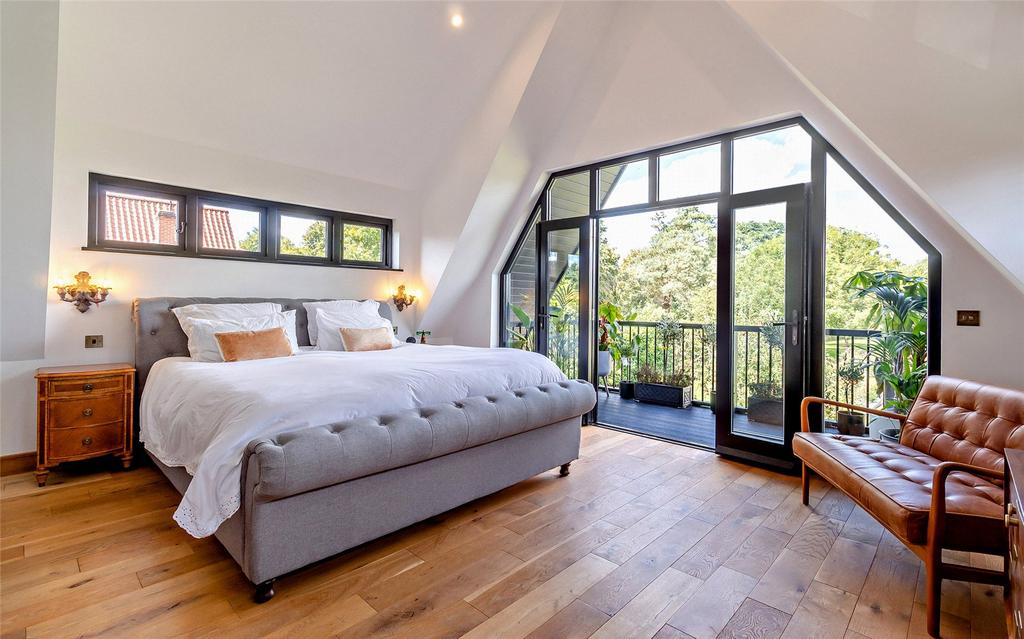 Princioal Bedroom