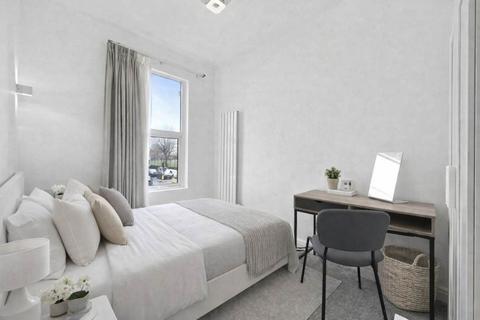 2 bedroom flat to rent, Pavilion Terrace, London