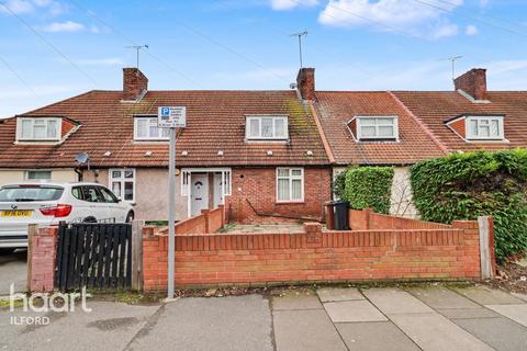 2 bedroom terraced house for sale, Becontree Avenue, DAGENHAM
