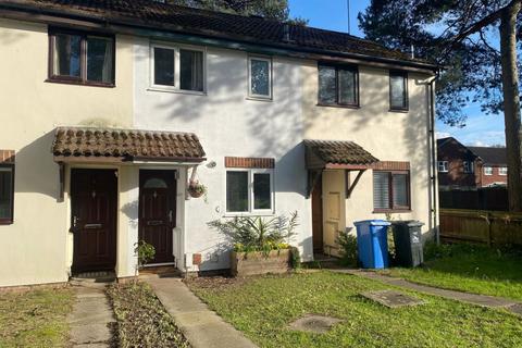 2 bedroom terraced house for sale, Swift Close, Creekmoor, Poole BH17