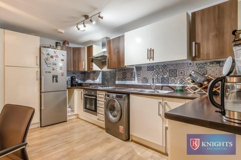 2 bedroom flat for sale, Cloda Court, Fore Street, London, N9