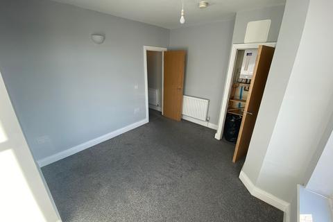 2 bedroom flat for sale, Ninian Road, Cardiff