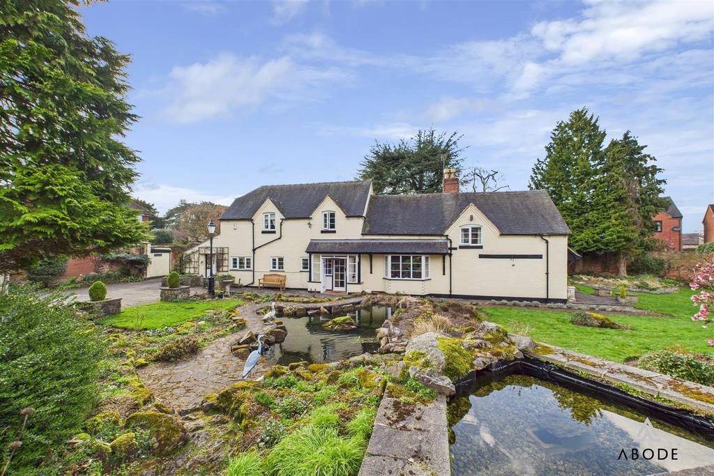 CAM02696 G0-PR0541-STILL034.jpg