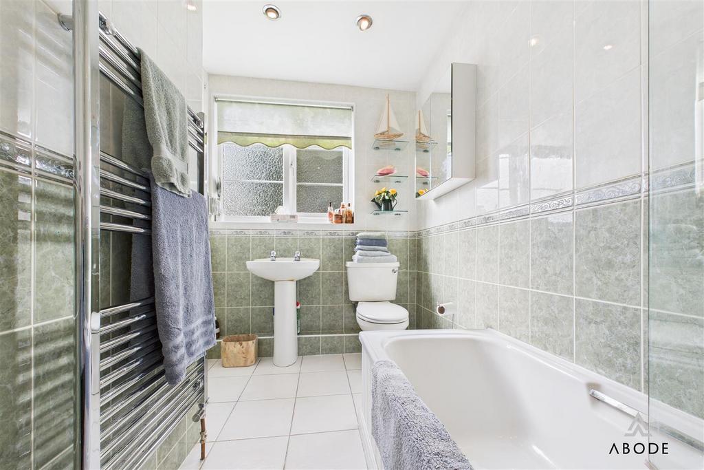 CAM02696 G0-PR0541-STILL021.jpg