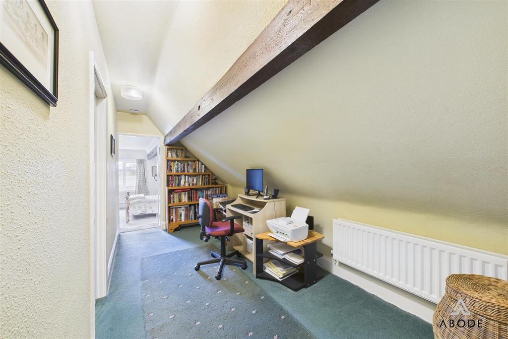 CAM02696 G0-PR0541-STILL023.jpg