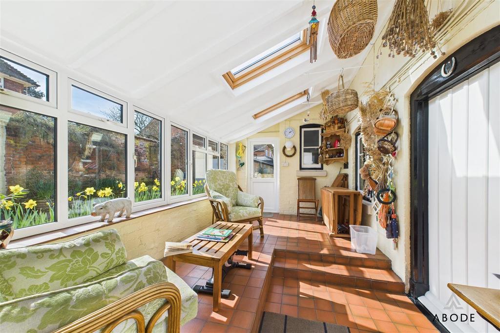 CAM02696 G0-PR0541-STILL001.jpg