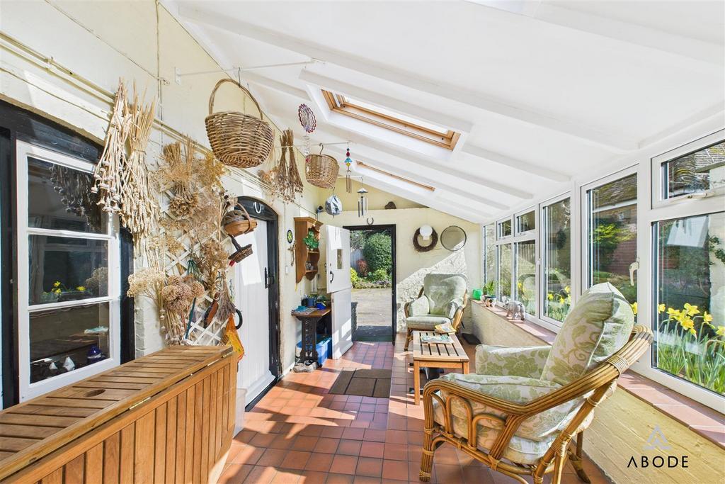 CAM02696 G0-PR0541-STILL002.jpg