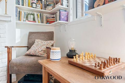 2 bedroom flat for sale, Park View, London, N5