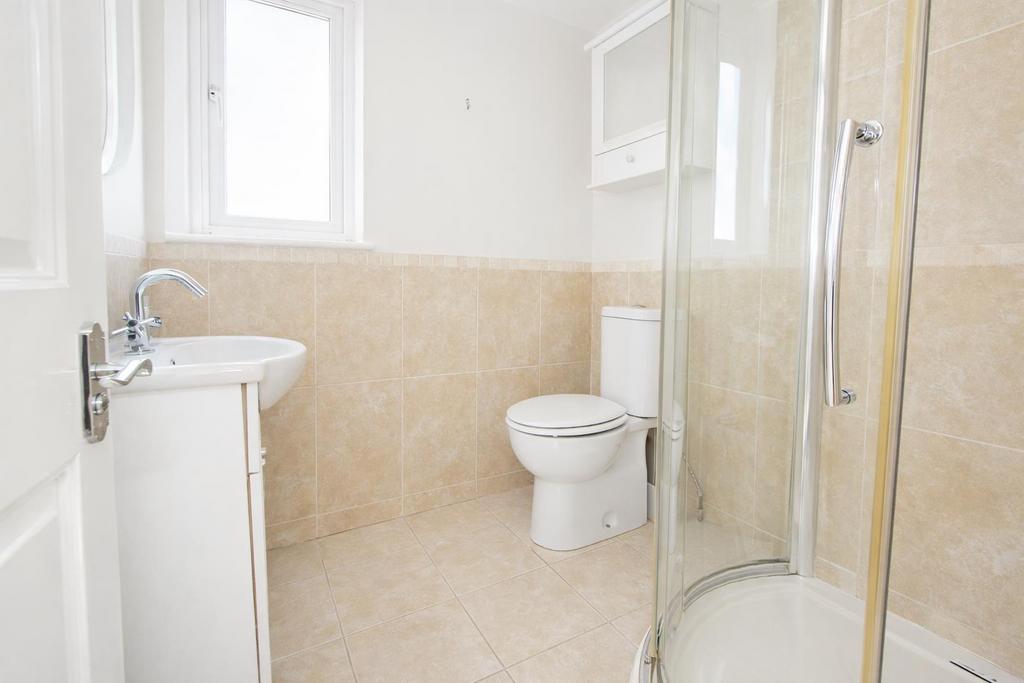 Ensuite.JPG