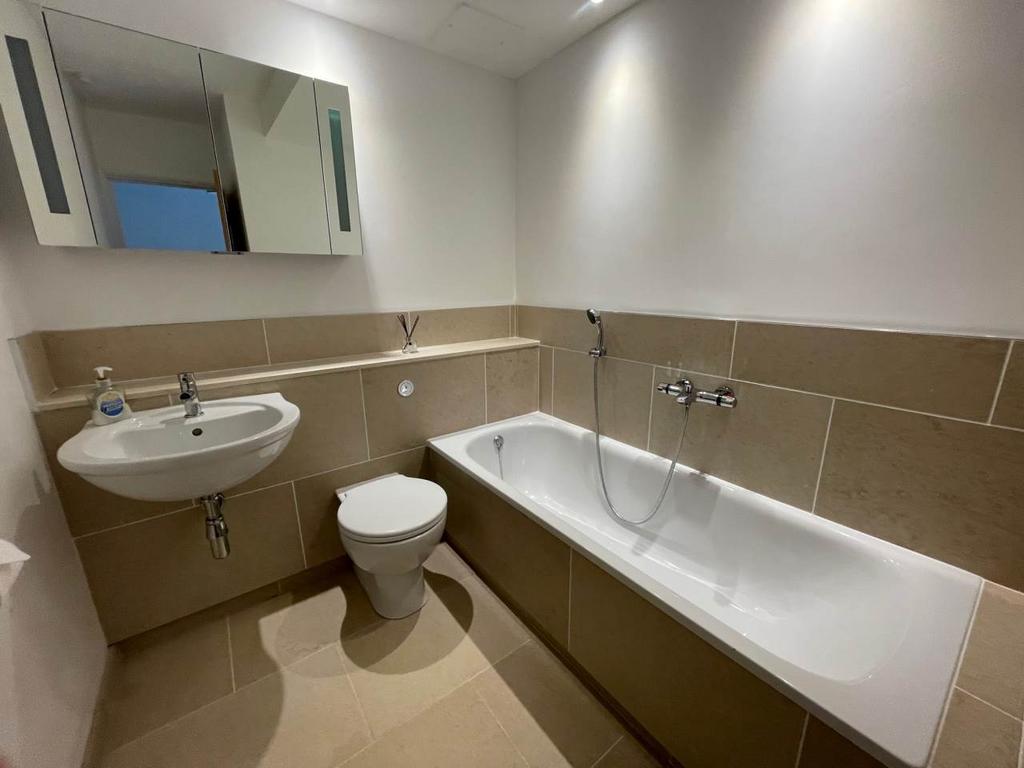 Silvercombe f5 bathr