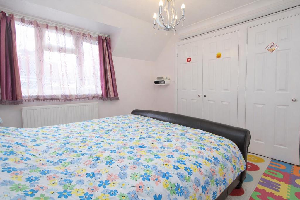 Bed 1b.JPG
