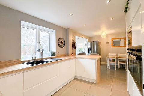 4 bedroom detached house for sale, Saxon Way, Bristol BS32