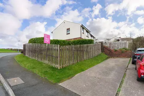 undefined, 6, Bayr Cam, Douglas