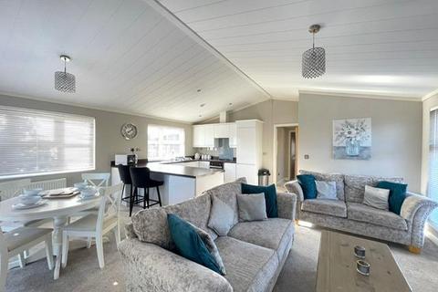 2 bedroom park home for sale, Monkton Street, Monkton, Ramsgate