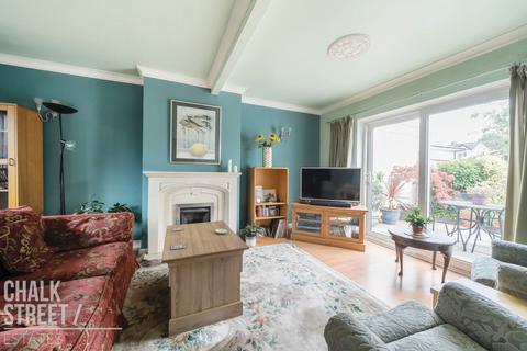 3 bedroom semi-detached house for sale, Squirrels Heath Lane, Hornchurch, RM11