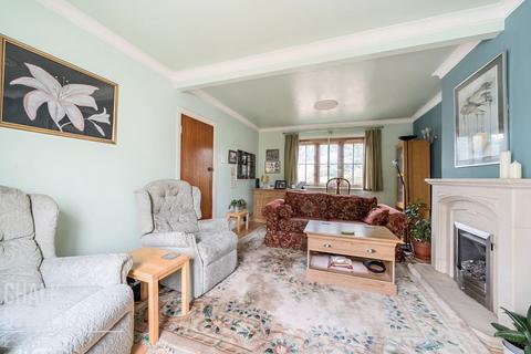 3 bedroom semi-detached house for sale, Squirrels Heath Lane, Hornchurch, RM11