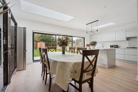 3 bedroom detached bungalow for sale, Avenue Road, Pinner, HA5 3EZ