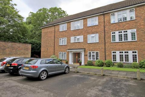 2 bedroom flat to rent, Myrtleside Close, Northwood HA6