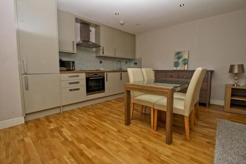 2 bedroom flat to rent, Myrtleside Close, Northwood HA6