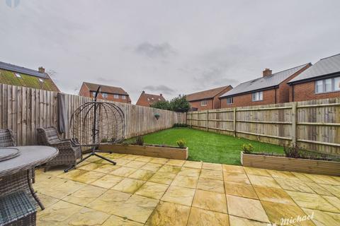 4 bedroom semi-detached house for sale, Kempster Way, Weston Turville
