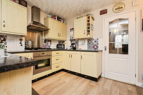 2 bedroom end of terrace house for sale, Belmont Road, STOURBRIDGE