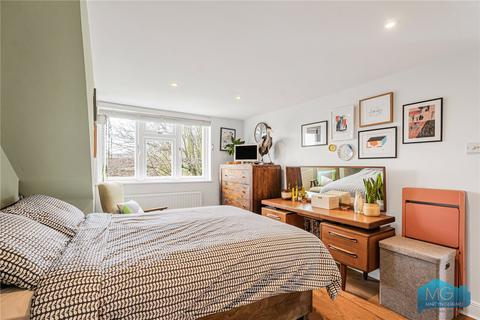 2 bedroom apartment for sale, Caledonian Road, London, N7