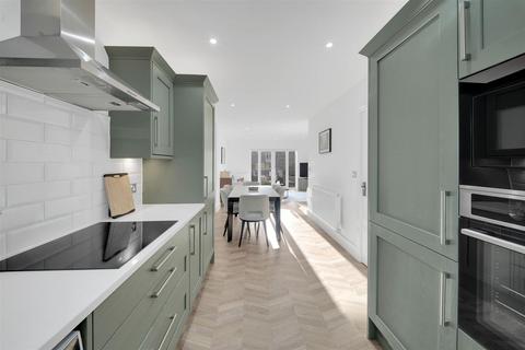 3 bedroom semi-detached house for sale, Bolton Drive, Silsden