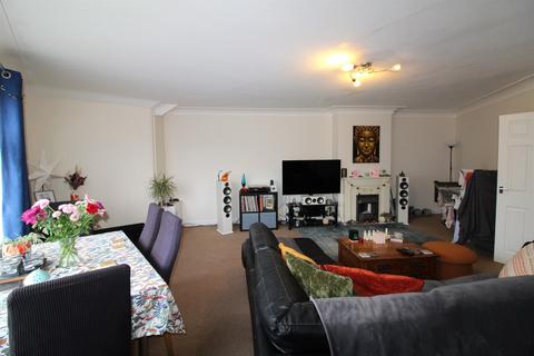 undefined, Parkland Drive, LS6